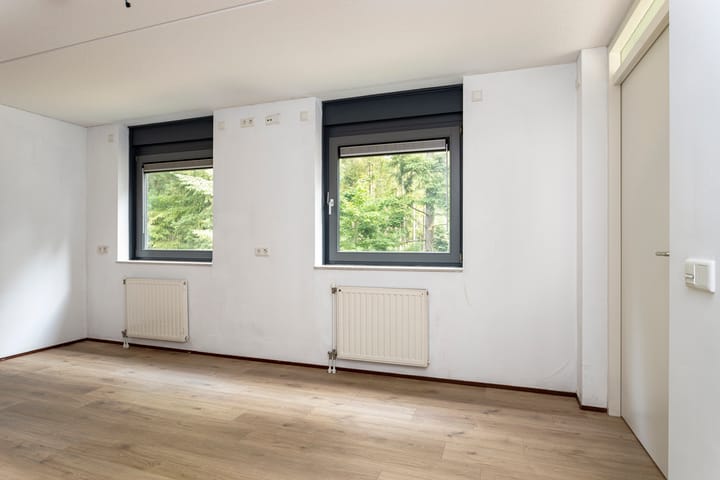 Foto 13 van Paviljoenplein 9