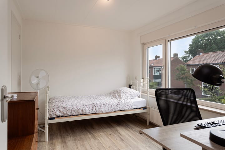 Foto 15 van Eligiusstraat 93