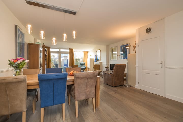 Foto 9 van Stationsweg 83