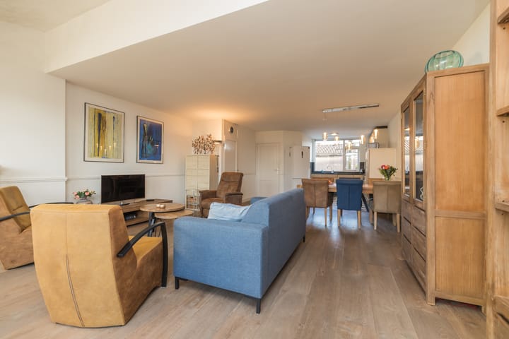 Foto 12 van Stationsweg 83