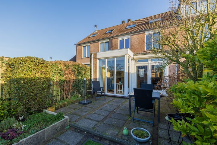 Foto 19 van Stationsweg 83