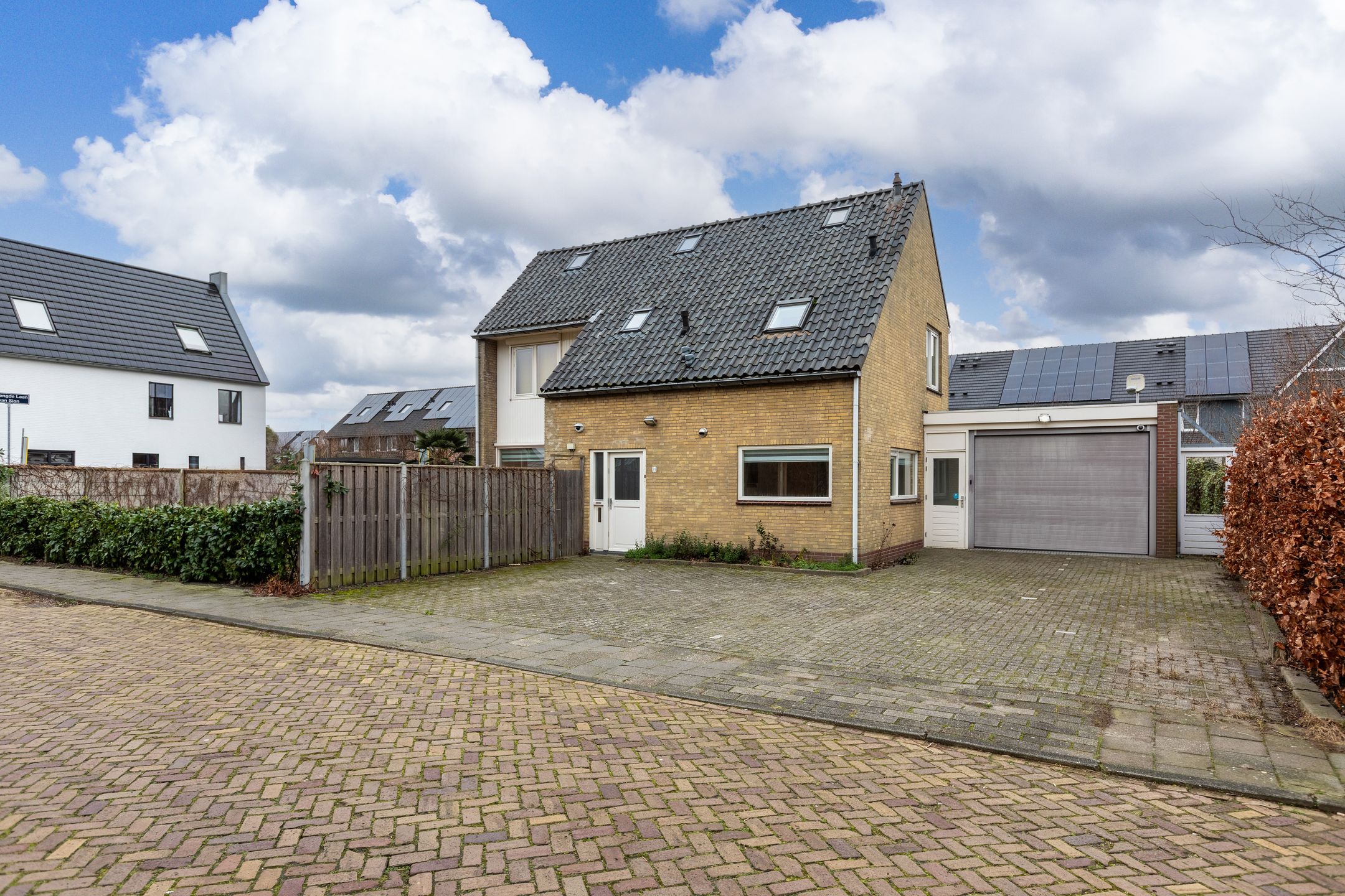 Photo 24 of Sionsweg 26