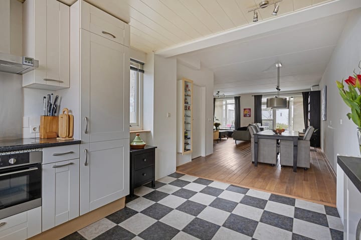 Foto 21 van Generaal Linckerslaan 12