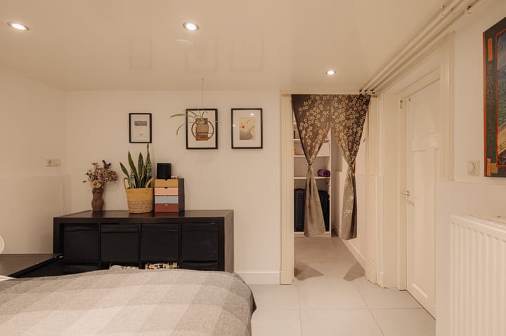 Foto 22 van Kortenaerstraat 31-H