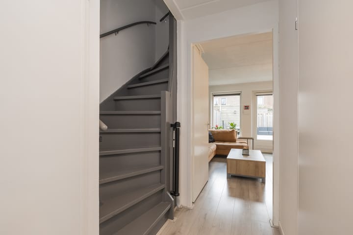 Photo 6 of Abraham van Lindenstraat 1