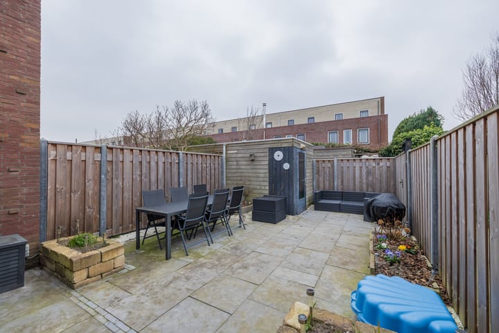 Photo 15 of Abraham van Lindenstraat 1