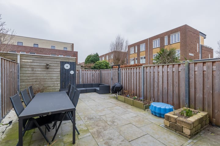 Photo 16 of Abraham van Lindenstraat 1