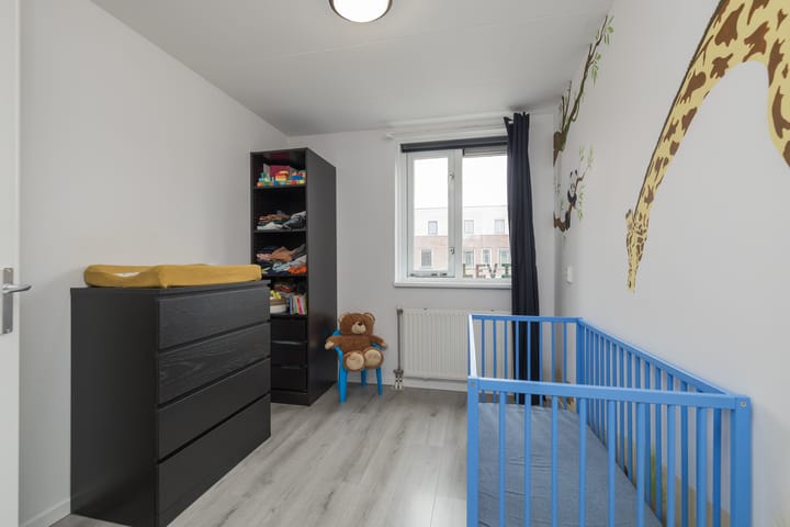 Photo 22 of Abraham van Lindenstraat 1