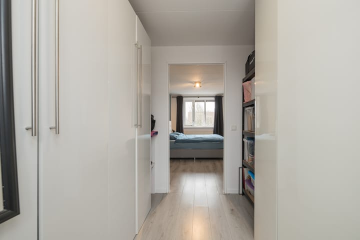 Photo 30 of Abraham van Lindenstraat 1