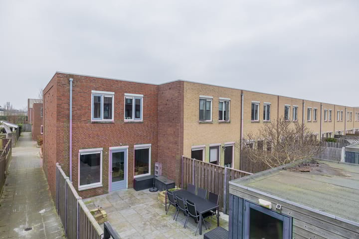 Photo 31 of Abraham van Lindenstraat 1