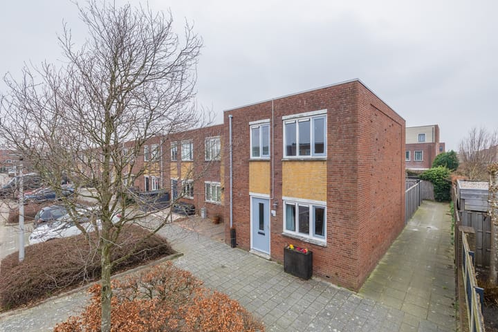 Photo 32 of Abraham van Lindenstraat 1