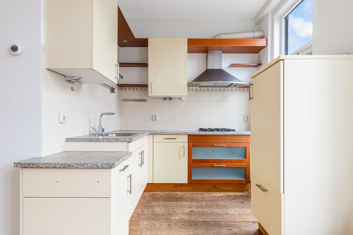 Photo 12 of Croeselaan 180-A