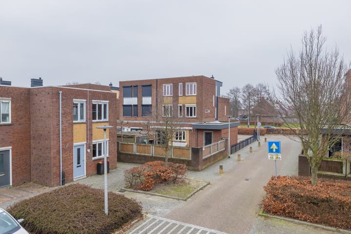 Photo 35 of Abraham van Lindenstraat 1