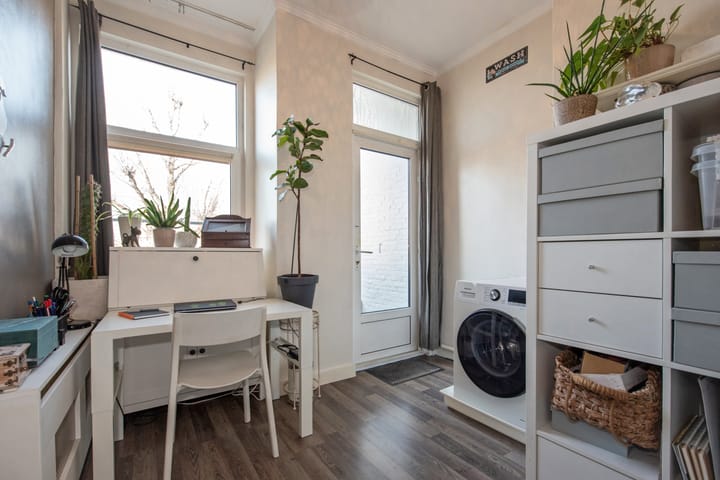 Foto 25 van van de Wateringelaan 64