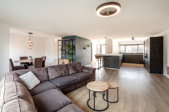 Foto 10 van Uitdamstraat 11