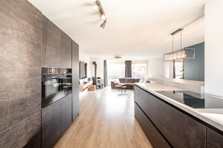 Foto 12 van Uitdamstraat 11