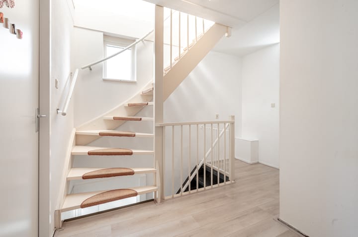 Foto 18 van Uitdamstraat 11