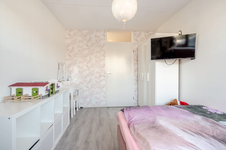 Foto 24 van Uitdamstraat 11