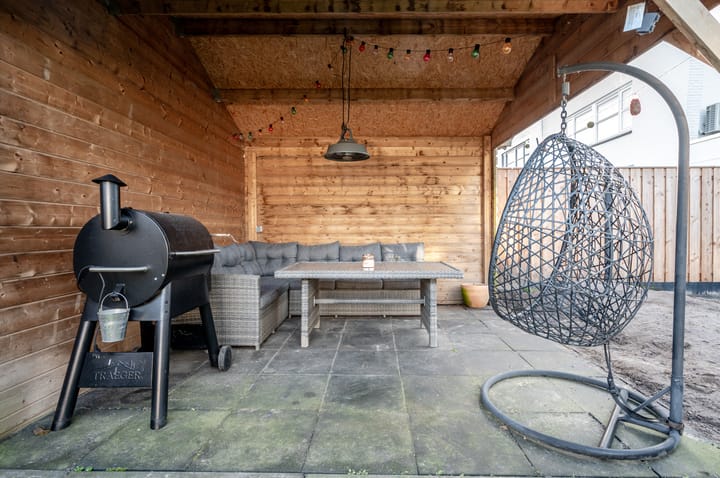 Foto 36 van Uitdamstraat 11