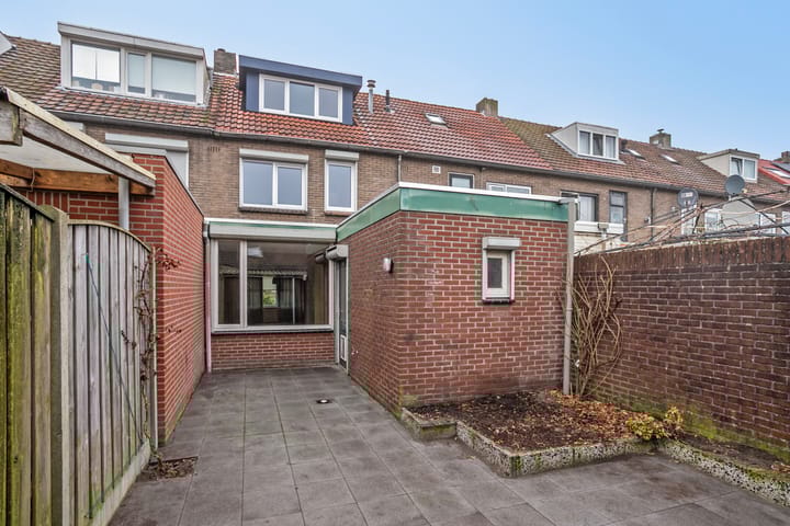 Photo 17 of Burgemeester van Houtlaan 28