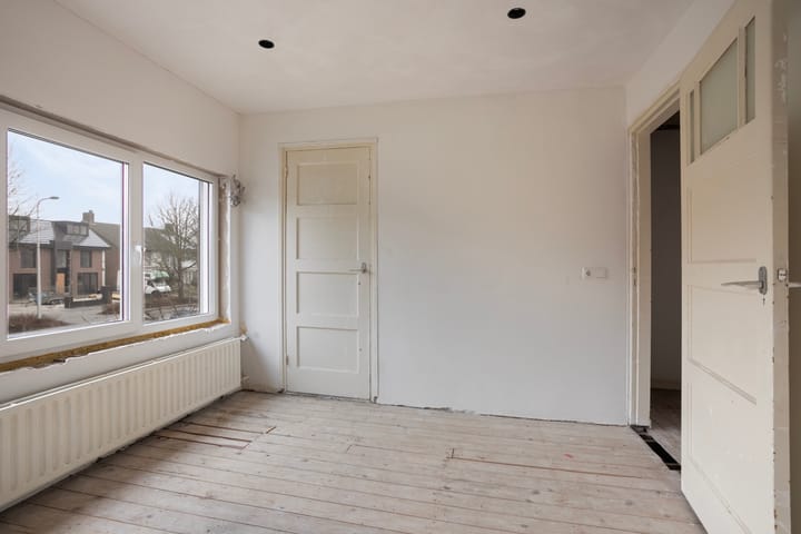 Photo 20 of Burgemeester van Houtlaan 28