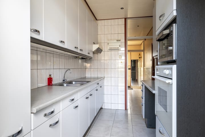 Foto 15 van Roeselarestraat 51