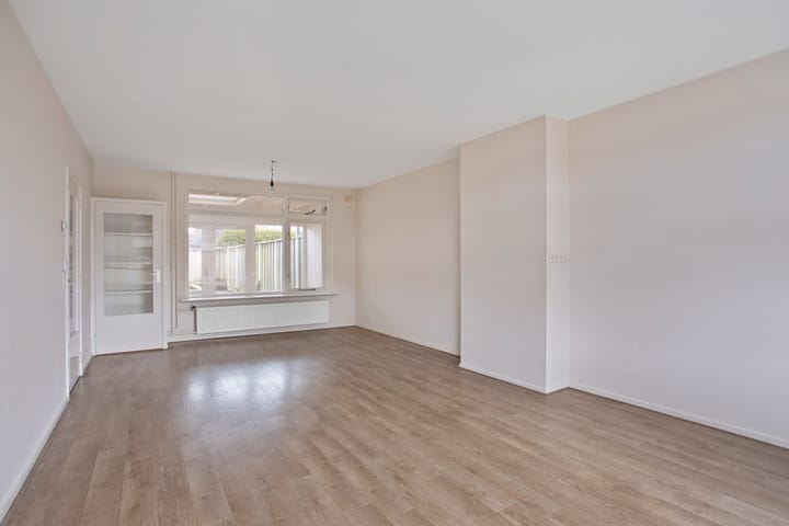 Foto 8 van IJsbaanstraat 23