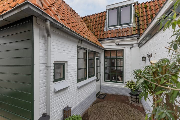 Photo 25 of Nieuwstraat 101