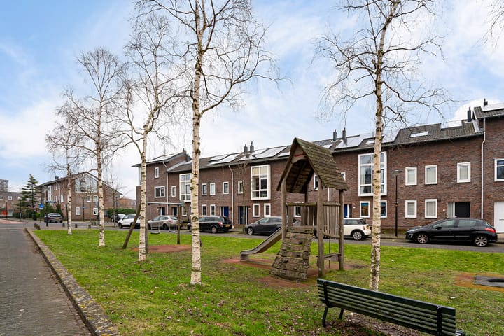 Foto 5 van Ko van Dijkplein 23