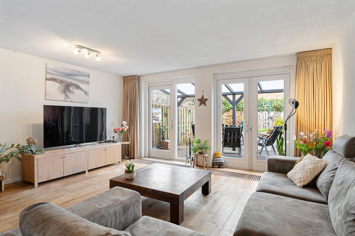 Foto 15 van Ko van Dijkplein 23