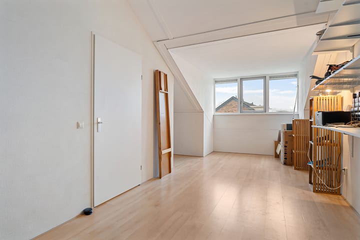 Foto 43 van Ko van Dijkplein 23