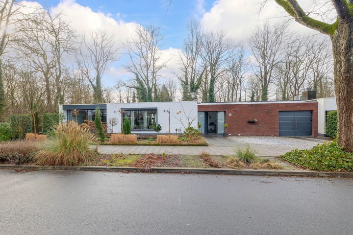 Foto 1 van Orchideeweg 10