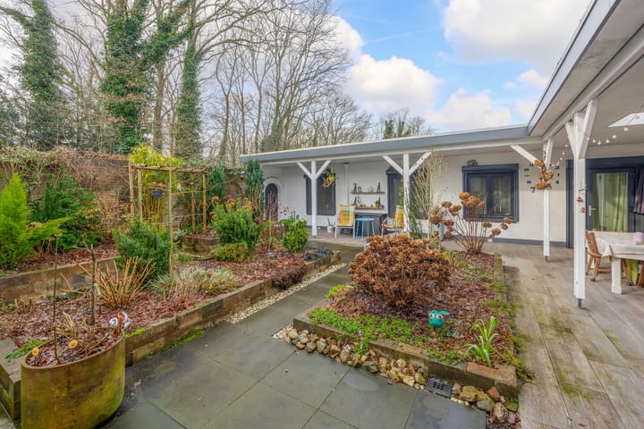 Foto 42 van Orchideeweg 10