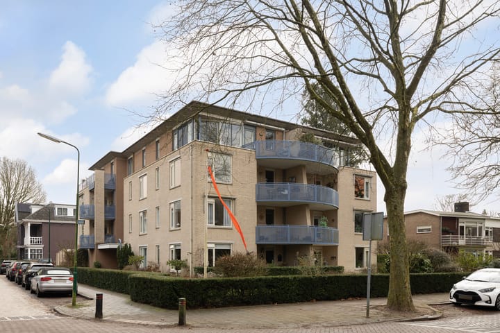 Foto 24 van Spoorstraat 27