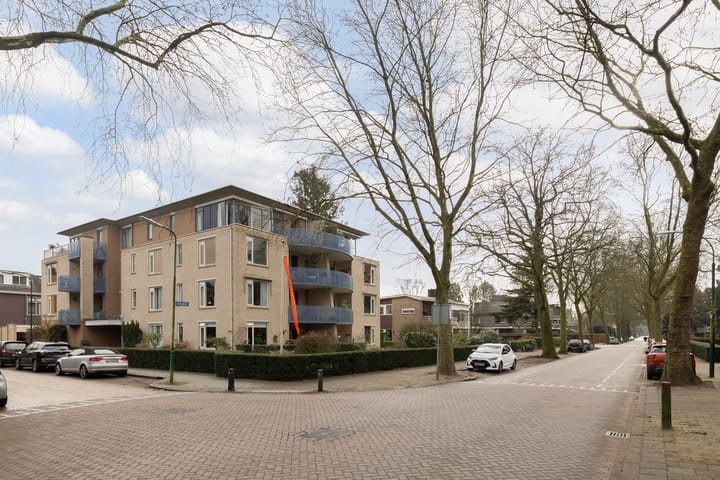 Foto 25 van Spoorstraat 27