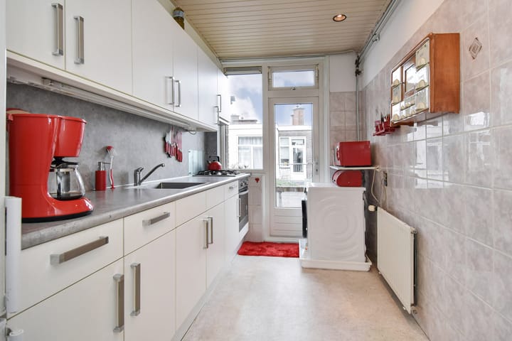 Photo 18 of Kamperfoeliestraat 229