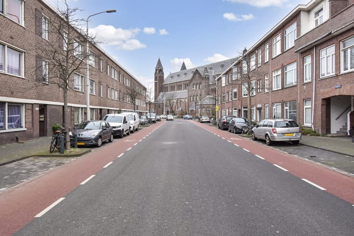 Photo 28 of Kamperfoeliestraat 229