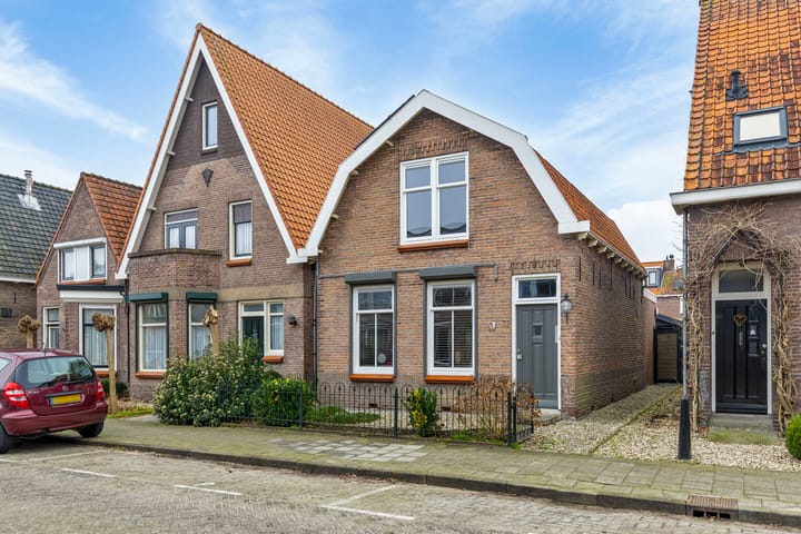 Prins Bernhardstraat 32