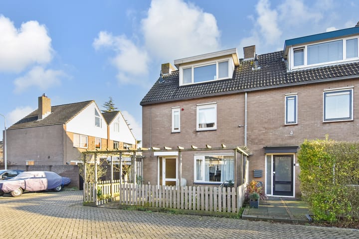 Foto 37 van Krokuslaan 1