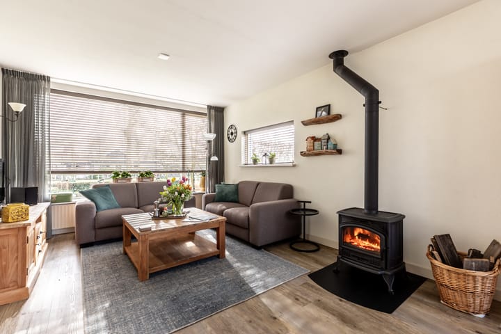 Photo 13 of Hoogvlietlaan 34