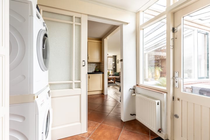 Photo 23 of Hoogvlietlaan 34