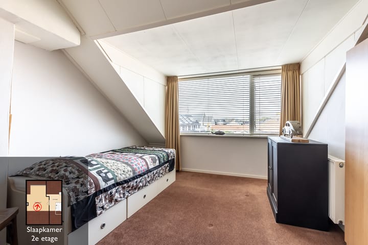 Photo 36 of Hoogvlietlaan 34