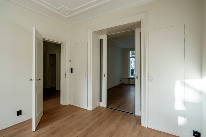 Foto 10 van Tolstraat 123-2