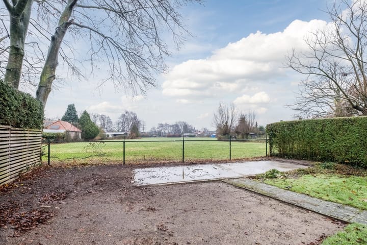 Photo 36 of Beekstraat 5