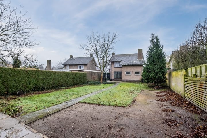 Photo 38 of Beekstraat 5