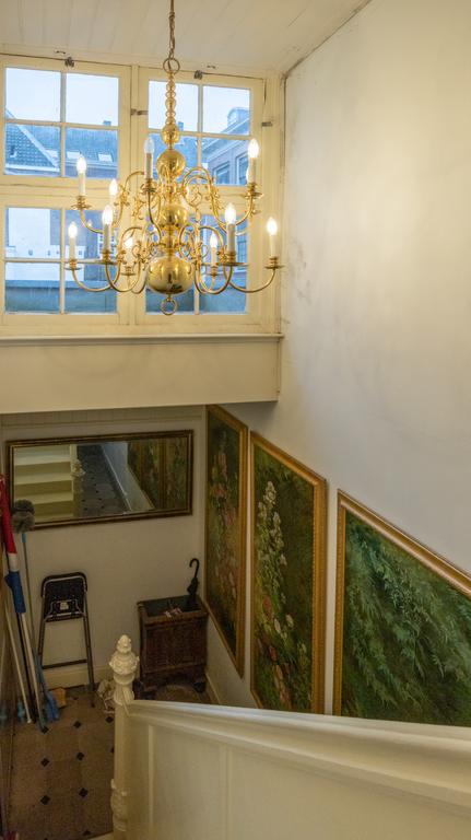 Photo 8 of Hooglandse Kerkgracht 9