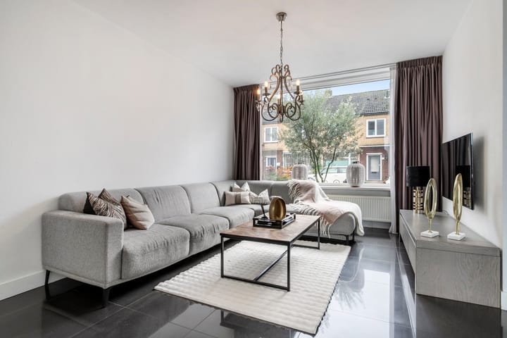 Foto 4 van Smirnoffstraat 21