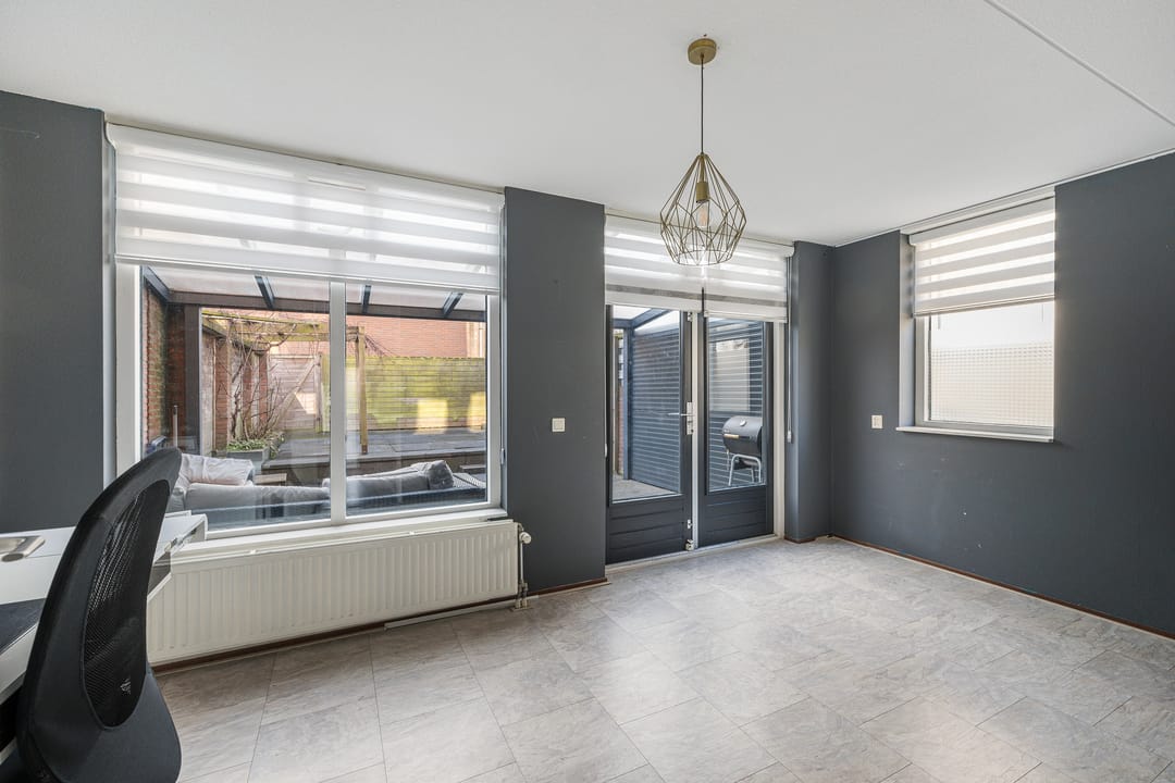 Foto 2 van Burgemeester Honnerlage Gretelaan 49