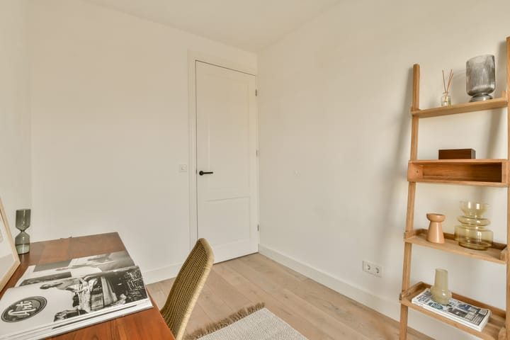 Foto 14 van Tilanusstraat 73-4