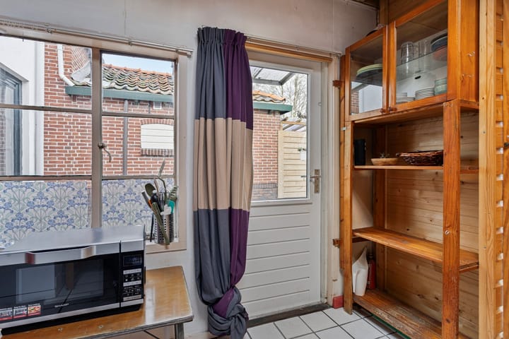 Foto 15 van Sarastraat 32